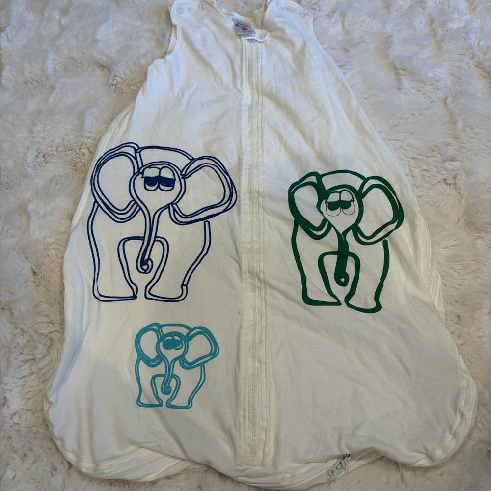 Gunamuna Gunapod Elephant Print Wearable Blanket